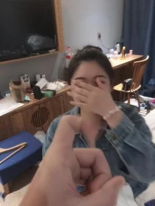 安徽淮南约战丰满幼师，露脸对白一流！超级无敌反差！母狗属性，淮南可推